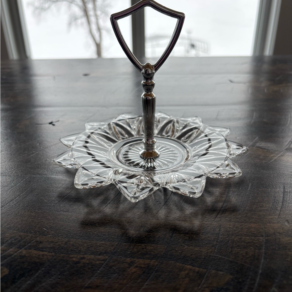 vintage Petal pattern tidbit plate by Federal Glass